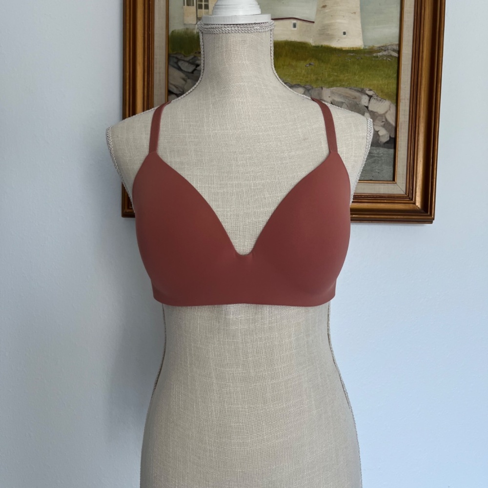 Victoria's Secret T-Shirt Lightly Lined Wireless Bra